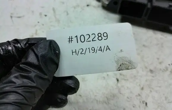 Volkswagen PASSAT B6 Engine control unit/module 0281012212