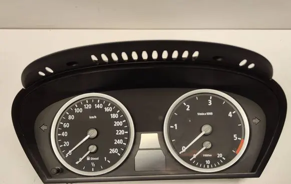 BMW 5 E60 E61 Speedometer (instrument cluster) 110080213 62116945633