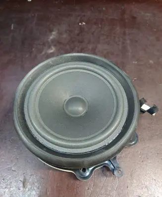 Audi A4 S4 B7 8E 8H Front door speaker 8E0035411 4115125