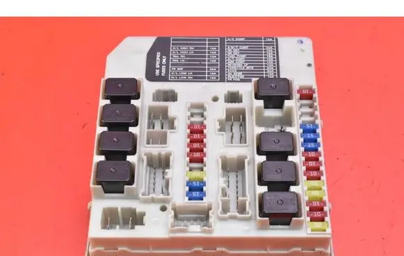 Nissan Micra Fuse box set 284B7AX615