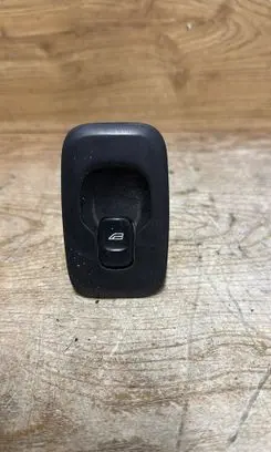 Volvo XC70 Electric window control switch 30658696