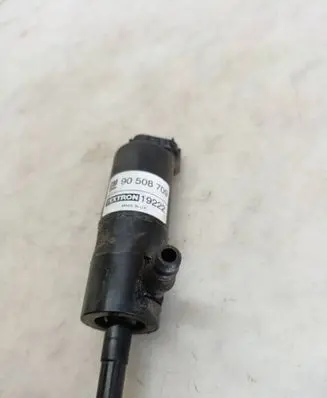Opel Vectra B Headlight washer pump 90508709 19222