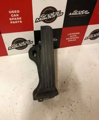 Skoda Octavia Mk2 (1Z) Accelerator throttle pedal 1K1721503P