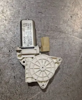BMW 6 F12 F13 Rear door window regulator motor 840311625 7304523 5YY0072