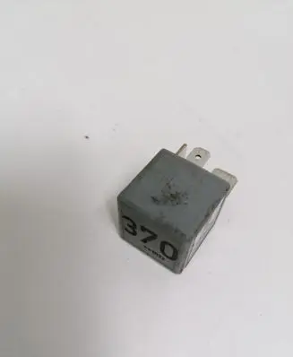 Audi A8 S8 D2 4D Other relay 8D0951253
