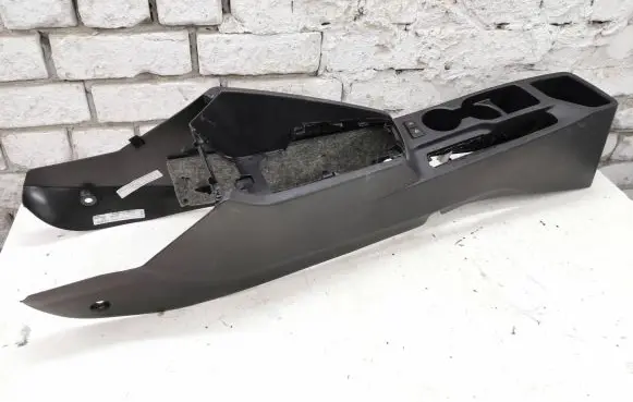 Hyundai i20 (BC3 BI3) Center console H84611C8000