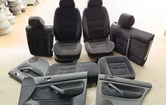 Volkswagen Golf IV Seat set 1J4881105FS 03DBZ2001