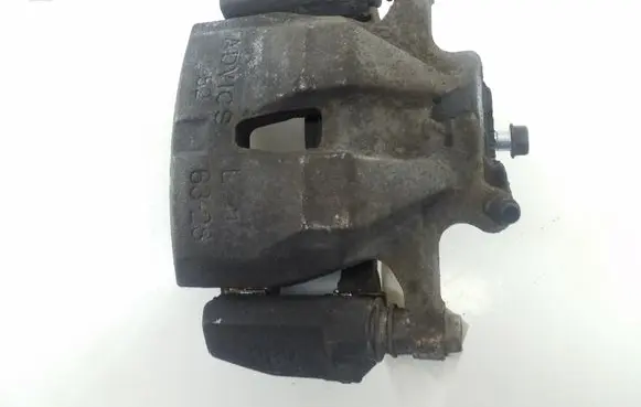 Toyota RAV 4 (XA40) Front brake caliper 4775042091