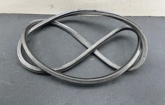 Audi A6 S6 C6 4F Rubber seal front door (on door) 4F0837911