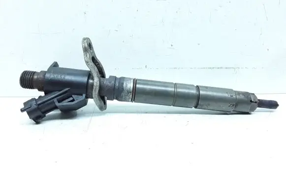 Volvo V70 Fuel injector 31272690