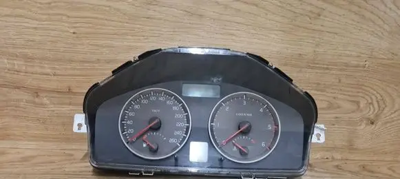Volvo V50 Speedometer (instrument cluster) 30669185