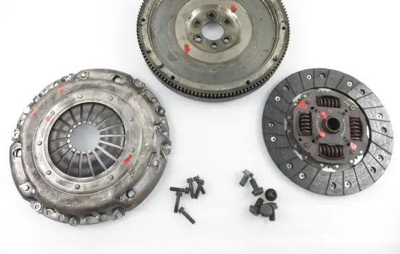Skoda Fabia Mk1 (6Y) Flywheel 323056710 123038510 032105273C