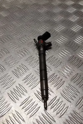Volkswagen Golf VII Fuel injector 28577054