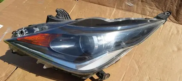 Toyota Aygo AB40 Headlight/headlamp
