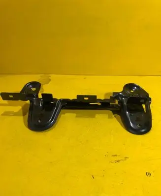 Mini One - Cooper Clubman R55 Shock absorber/damper mounting bracket 