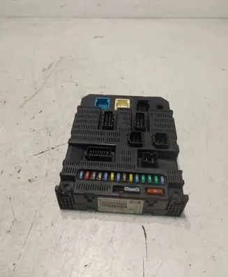 Citroen C4 I Fuse module 9659285580 SI2004P08 1248050300107