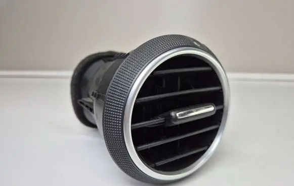 Dashboard side air vent grill/cover trim