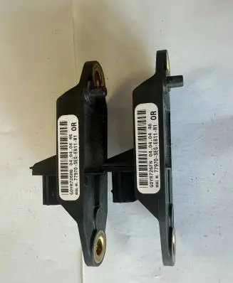 Honda Accord Airbag deployment crash/impact sensor 77970-SEG-E811-M1