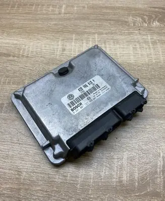 Volkswagen PASSAT B5 Engine control unit/module ECU 038906018N 0281001727