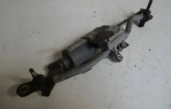 Audi A5 Sportback 8TA Front wiper linkage and motor 8T2955119C