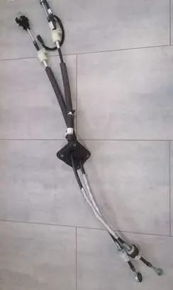 Gear shift cable linkage