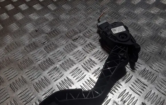 Peugeot 308 Accelerator throttle pedal 9671433780