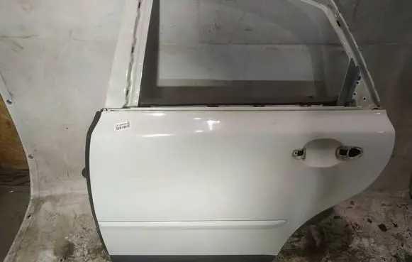 Rear door