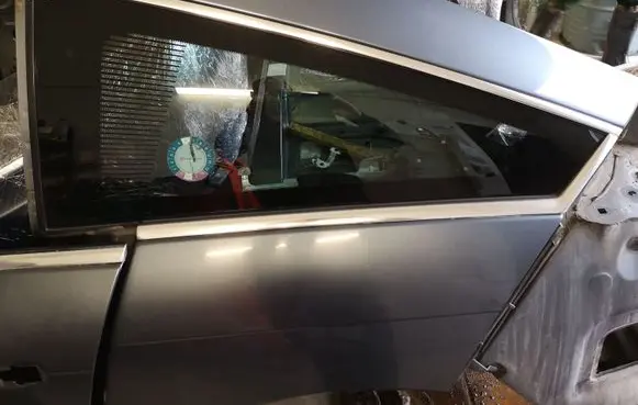 Citroen C6 Rear side window