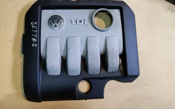 Volkswagen Jetta V Engine cover (trim) 03G103925BH 03G103925BR 03G103925BJ