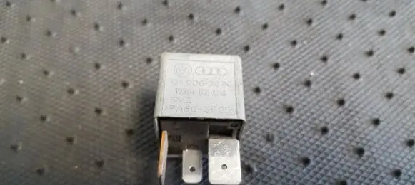 Volkswagen Polo IV 9N3 Other relay 191906383C V23134-B55-X216