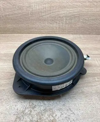 Audi A3 S3 8P Front door speaker 8P0035411B 7606500214
