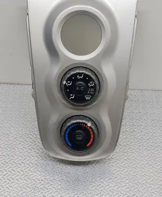 Toyota Yaris Climate control unit 554060D190