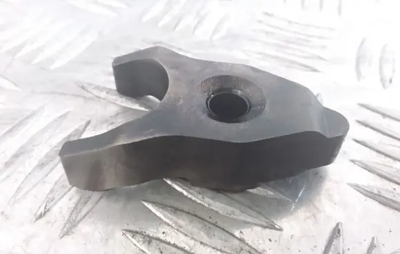 Toyota Avensis T250 Fuel Injector clamp holder