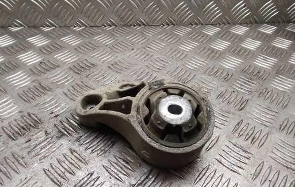 Audi A4 S4 B7 8E 8H Rear differential mounting bracket 