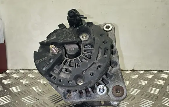 Volkswagen Golf IV Generator/alternator 028903028D
