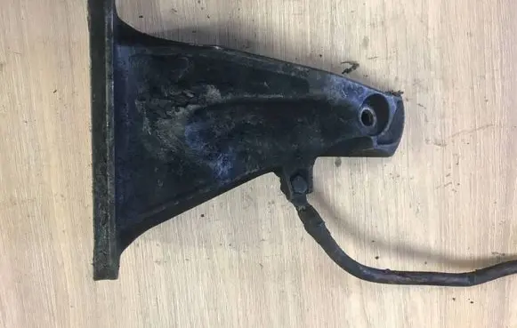 BMW 7 E65 E66 Engine mounting bracket 6758420 13807410