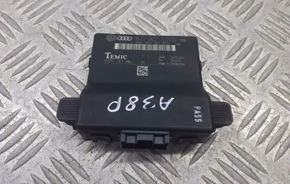 Audi A3 S3 8P Gateway control module 1K0907530D