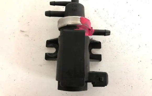 Ford Galaxy Vacuum valve 1H0906627