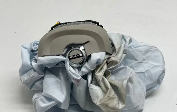 Volvo XC60 Steering wheel airbag P31690214 1T001171450649 0080P1120018