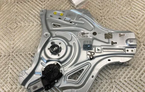 Hyundai ix35 Front door window regulator with motor 824802Y000
