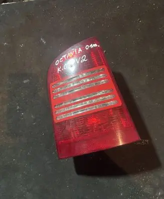 Skoda Octavia Mk1 (1U) Rear/tail lights 1U9945095 1U9945111