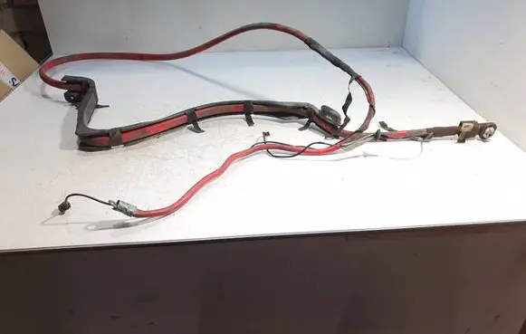BMW 6 E63 E64 Positive cable (battery) 6928987 01305252 01205252