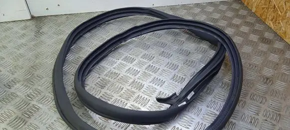 Mercedes-Benz CLS C218 AMG Rear door rubber seal (on body) A2187302078