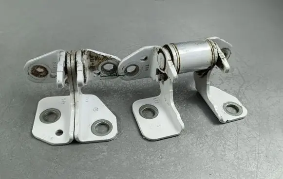 Jeep Grand Cherokee Rear door hinge set 