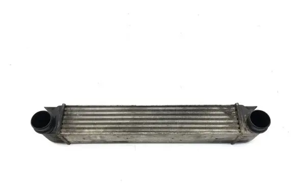 BMW 5 E39 Intercooler radiator 17512247359 2247359