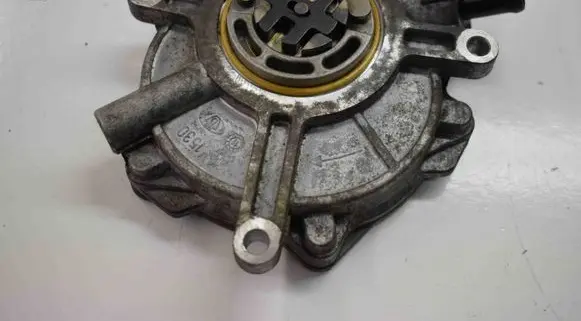 Audi A6 S6 C7 4G Vacuum pump 07L145100D