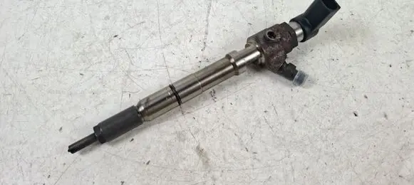 Volkswagen Golf Plus Fuel injector 03L130277B