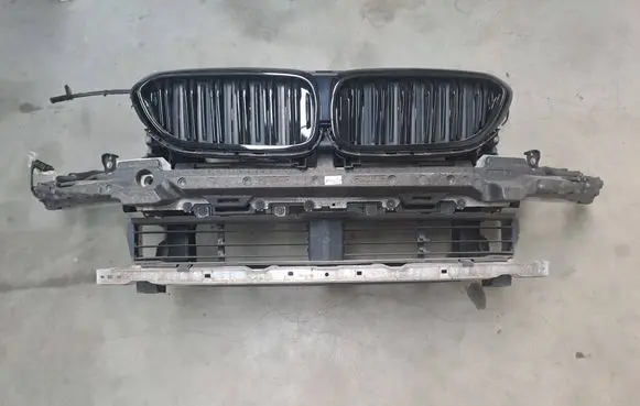 BMW 5 G30 G31 G38 Radiator support slam panel 7435938 1286790001 17023811