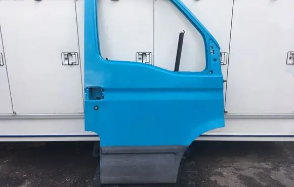 Iveco Daily 4th gen Front door 99460120
