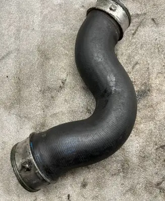 Volkswagen Golf VI Intercooler hose/pipe 1K0145832E